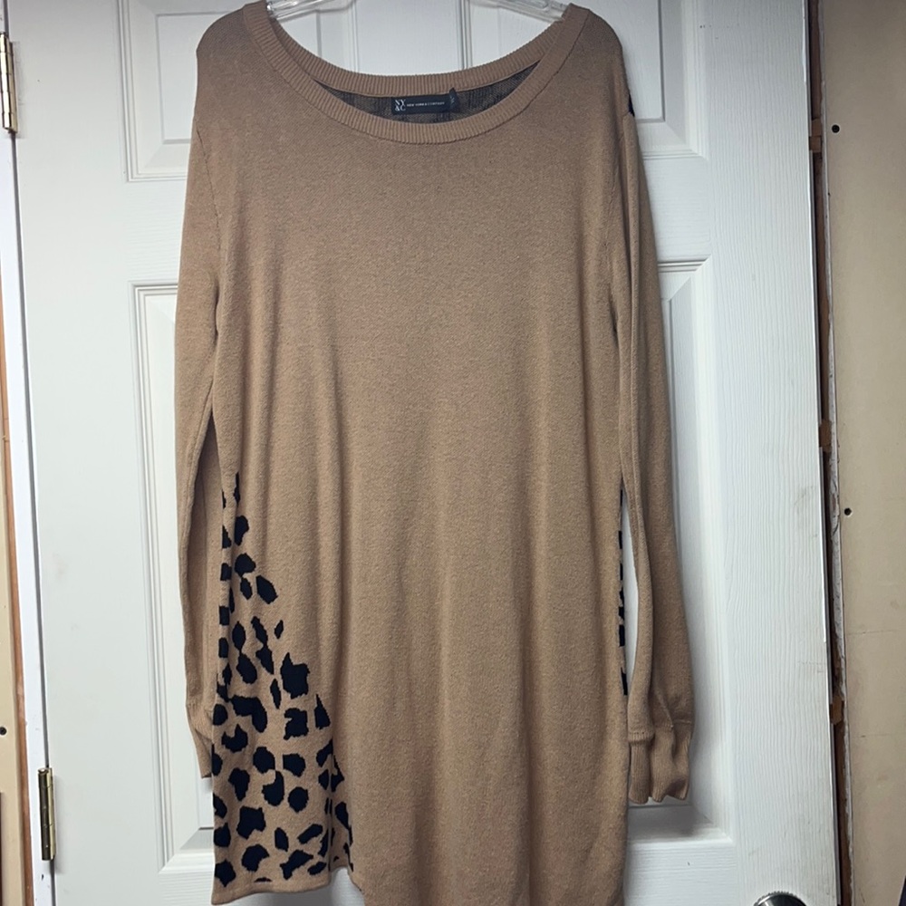 New York and Company asymmetrical tunic animal print back!